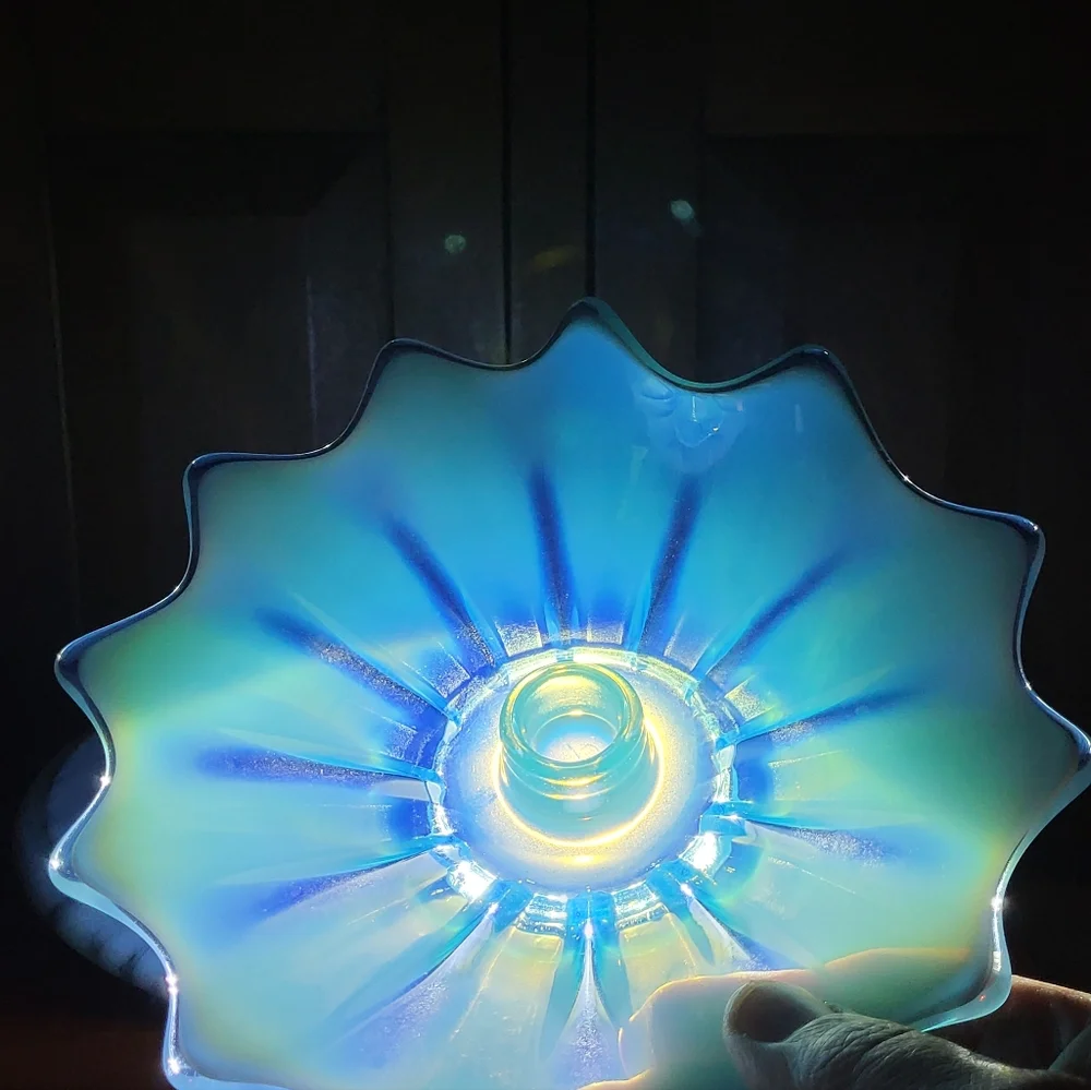Elegant Blue Glass Art Bowl - Picture 13 of 13